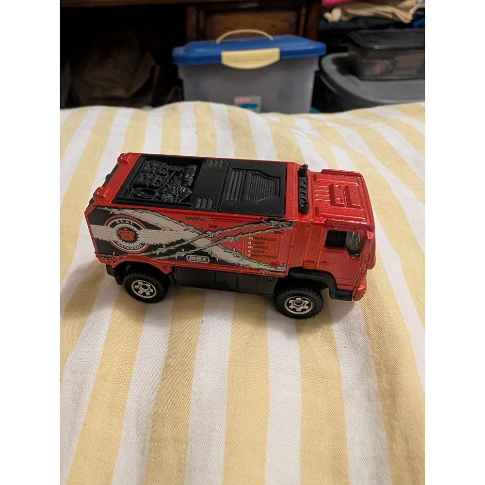 Matchbox Desert Thunder V16 2014 Red Silver Diecast Truck MB928 1:64 Scale
